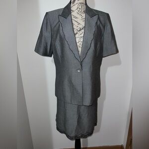 Kasper Petite Grey Skirt Suit Set Scalloped Lace Trim 12P